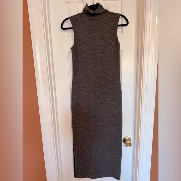 French Connection Gray Sleeveless Sweater Midi Dress With Side Slit. Medium - Picture 4 of 10